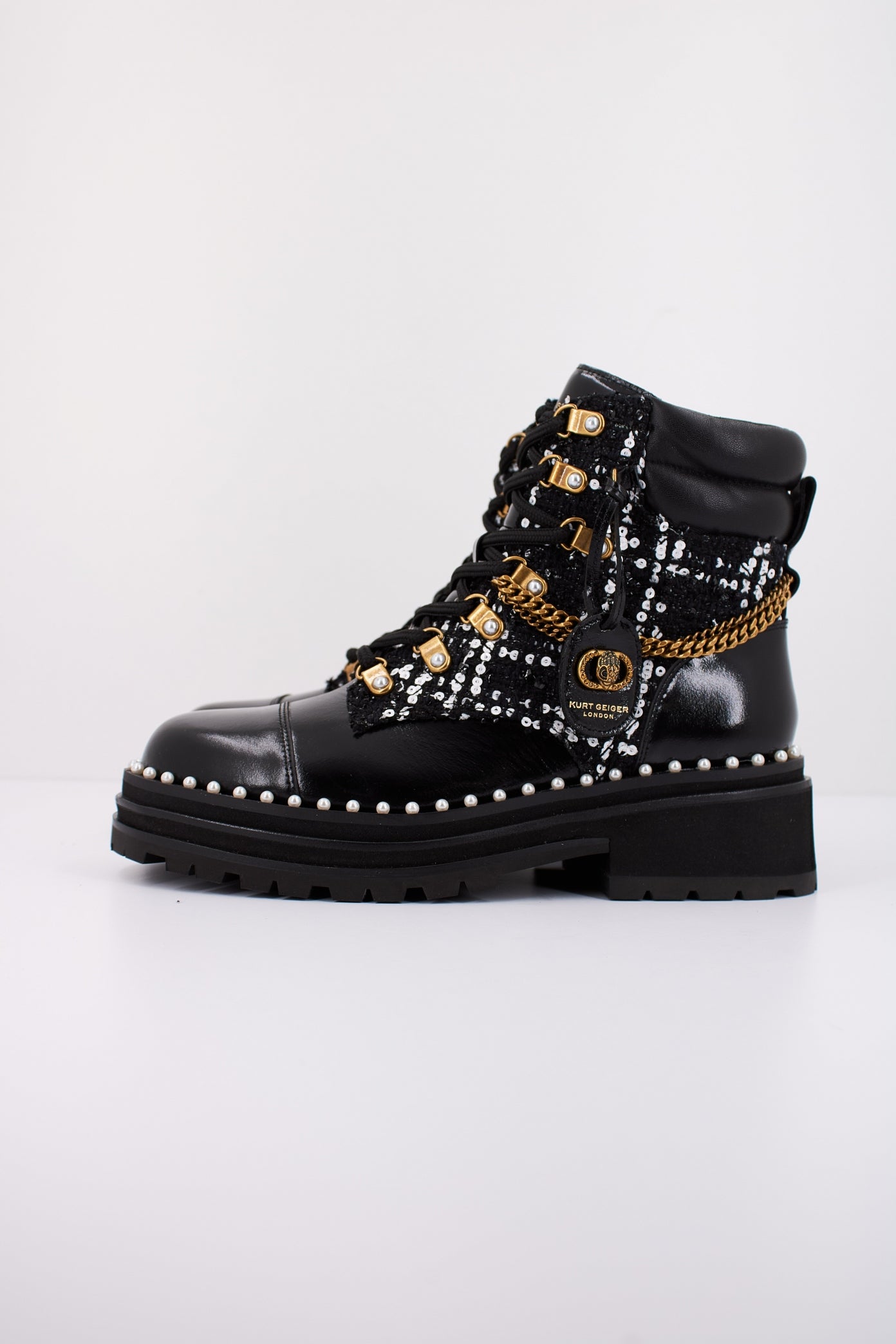 KURT GEIGER LONDON CHELSEA COMBAT BOOT en color NEGRO  (1)