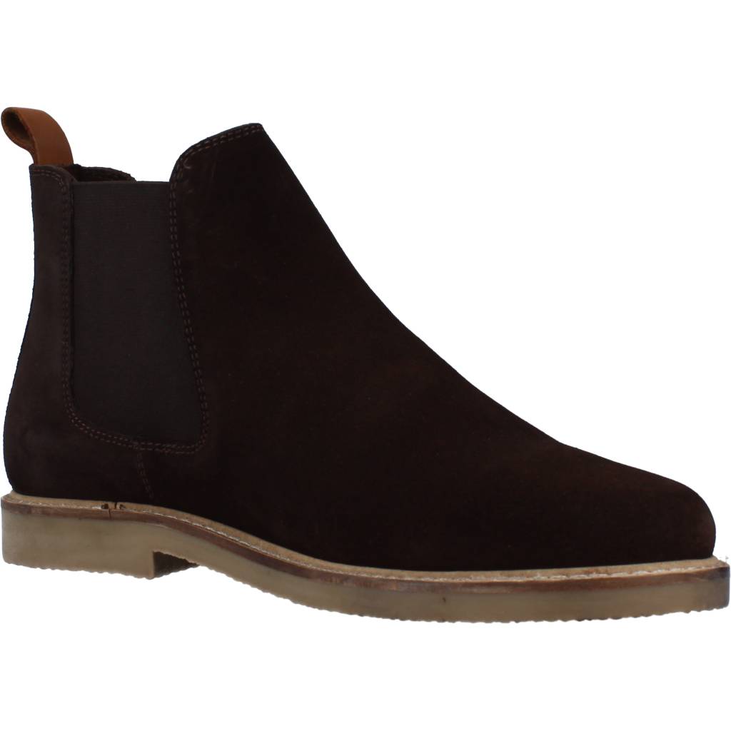 KICKERS  COW SUEDE en color MARRON  (5)