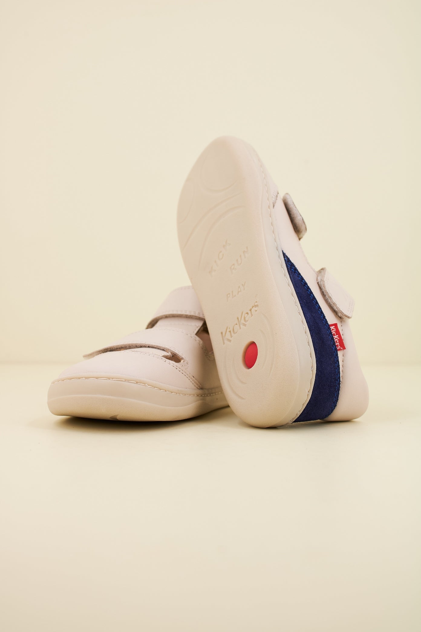 KICKERS  KICKGOLDI en color BLANCO  (4)