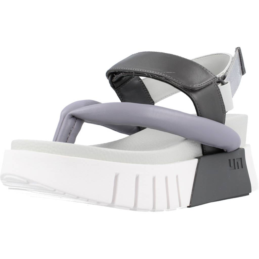 UNITED NUDE  DELTA TONG en color GRIS  (1)