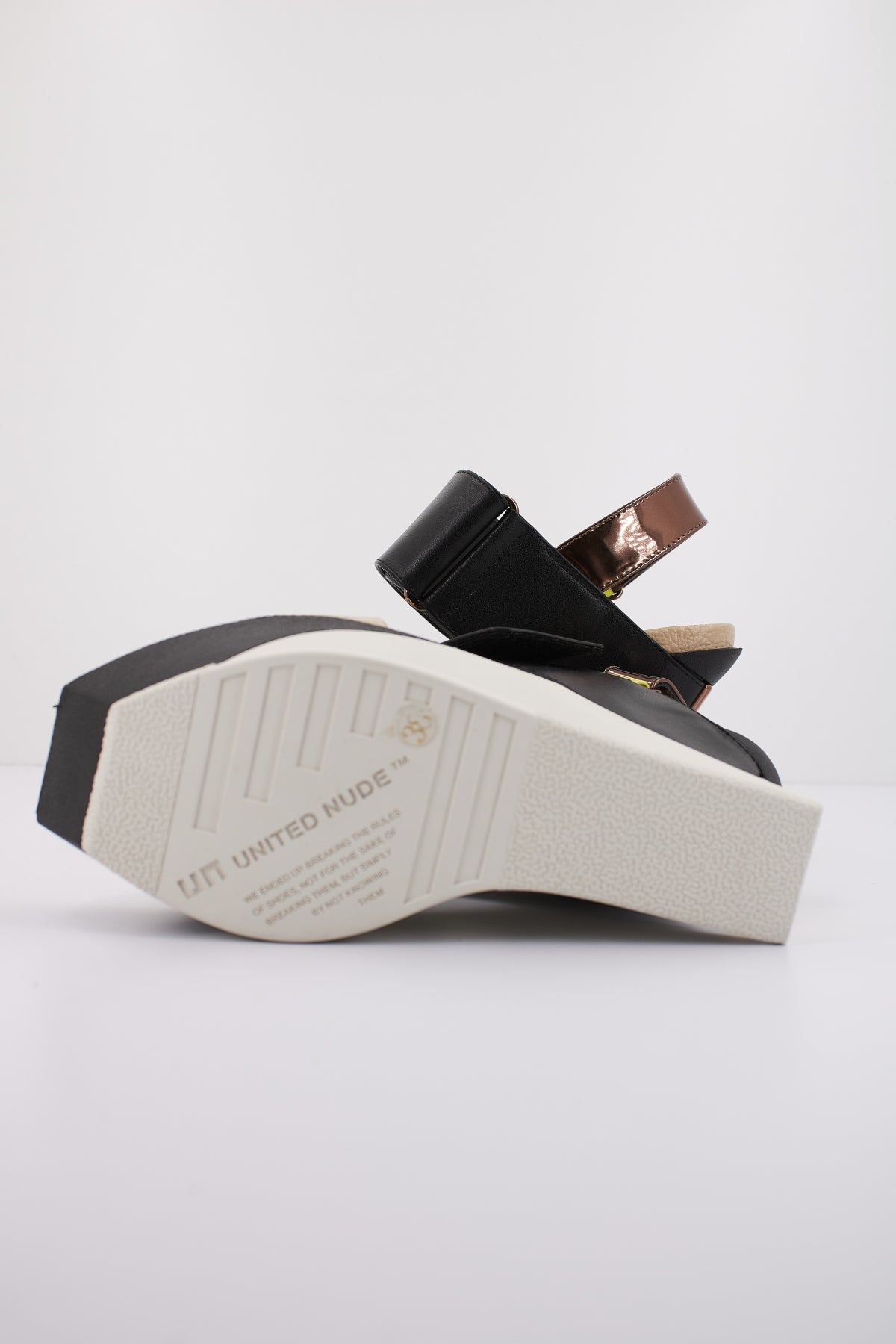 UNITED NUDE DELTA WEDGE SANDAL en color BRONCE  (4)