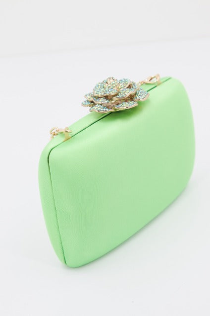 MENBUR M BOLSO FIESTA CLUTCH DETALLE en color VERDE  (2)