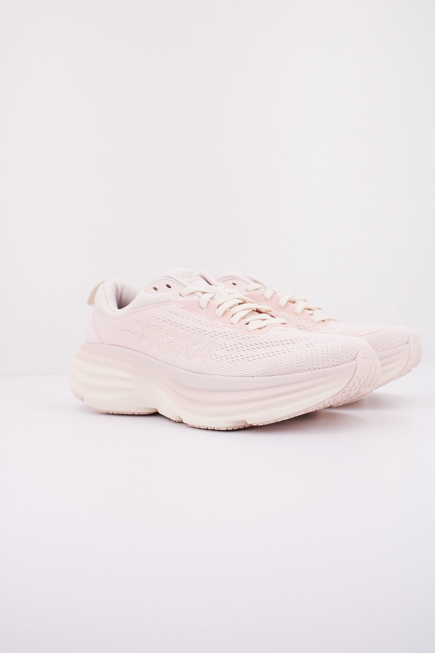 HOKA W BONDI  en color ROSA  (2)