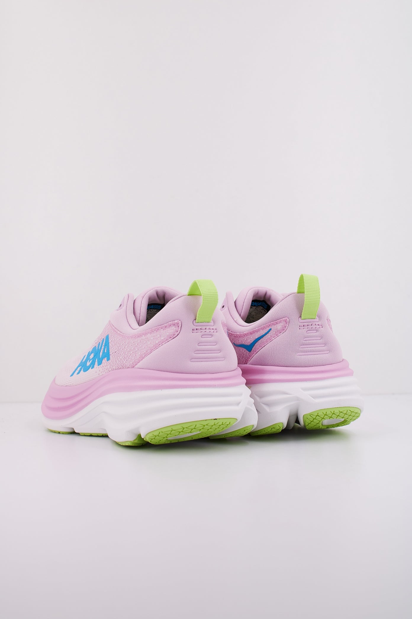 HOKA BONDI  en color ROSA  (4)