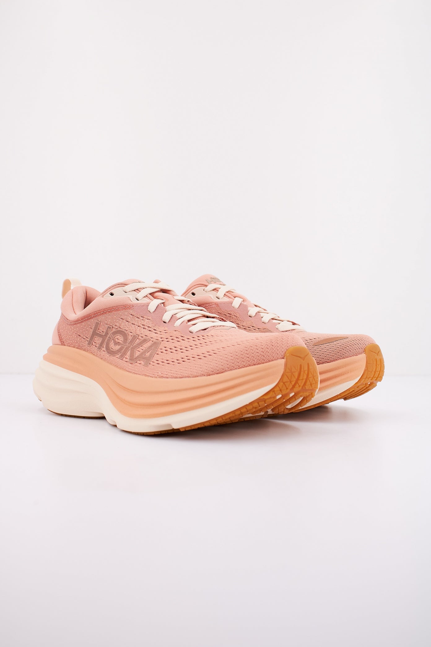 HOKA BONDI  en color ROSA  (2)