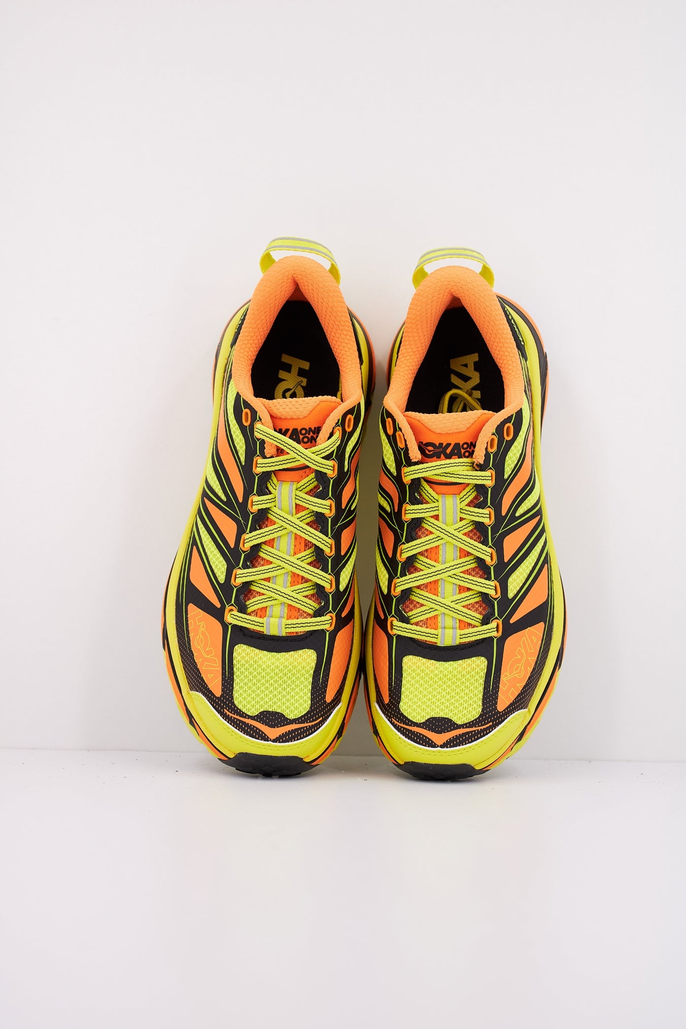 HOKA U MAFATE SPEED  en color NARANJA  (3)