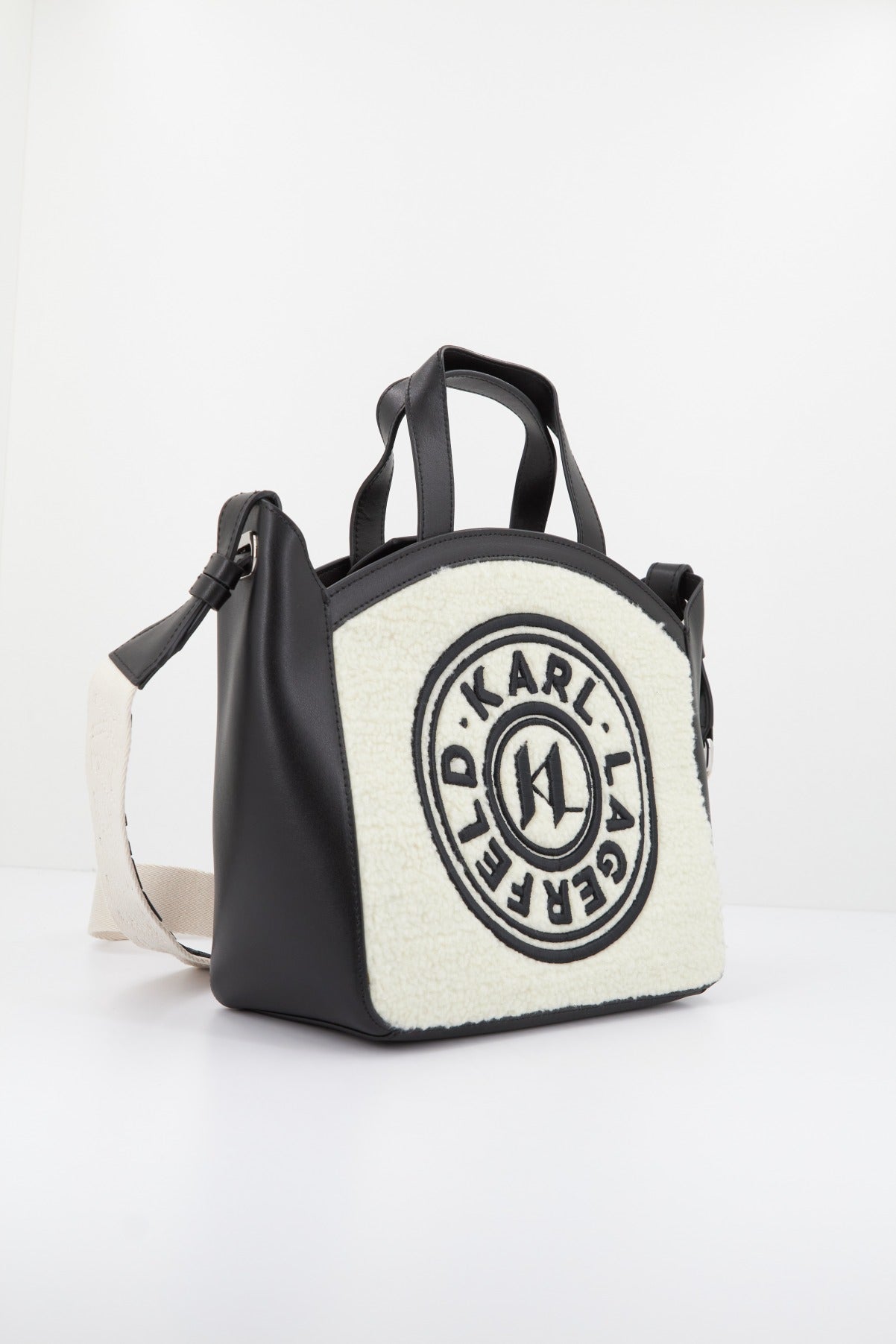 KARL LAGERFELD K/CIRCLE SM TOTE SHEARLING en color BLANCO  (1)