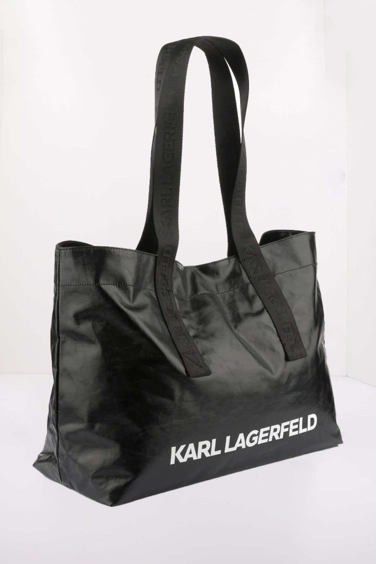 KARL LAGERFELD K/ESSENTIAL COATED SHOPPER en color NEGRO  (1)