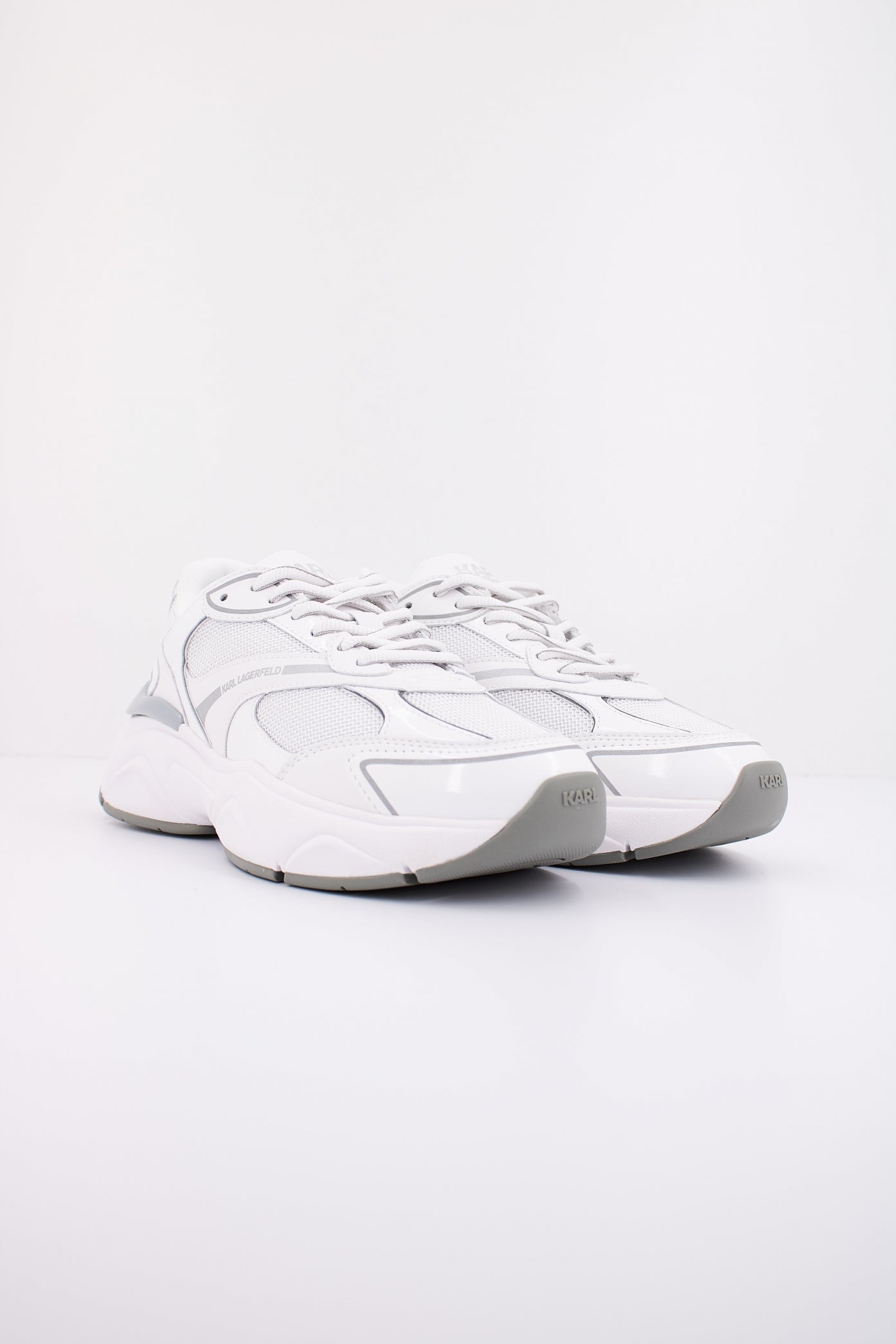 KARL LAGERFELD  KOMET LO LACE RUNNER en color BLANCO  (2)