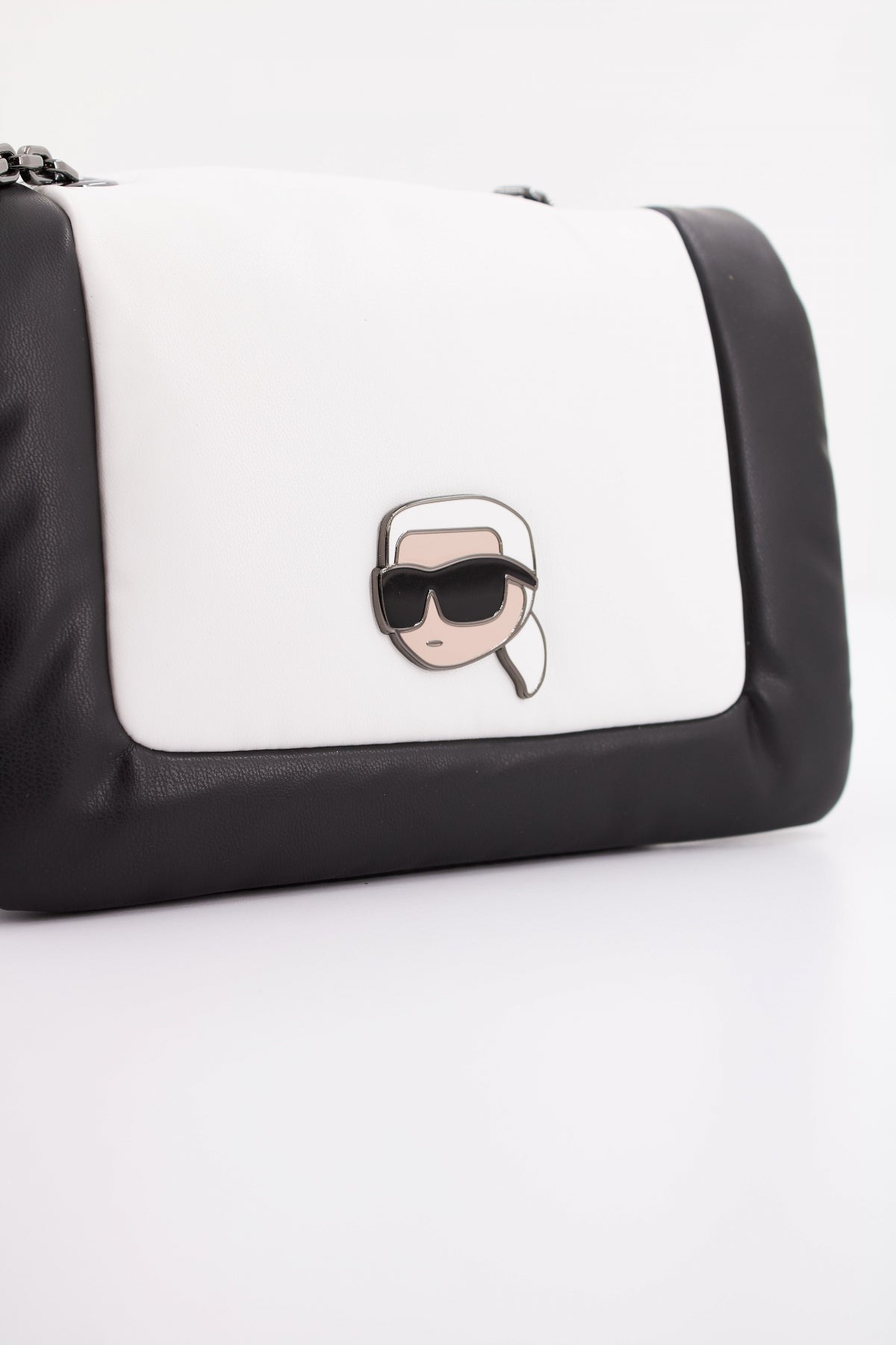 KARL LAGERFELD K/IKONIK . PUFFY PU CB en color BLANCO  (4)