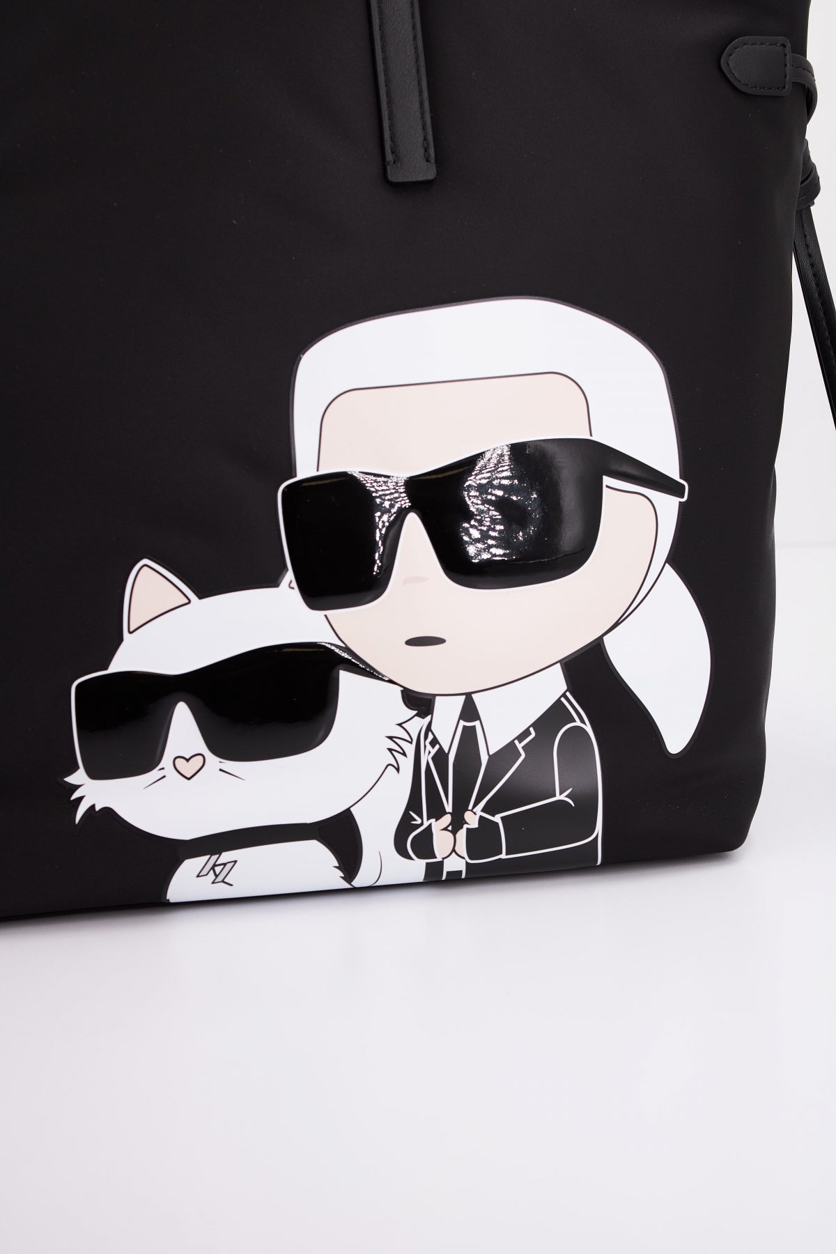 KARL LAGERFELD K/IKONIK . NYLON TOTE XL en color NEGRO  (4)