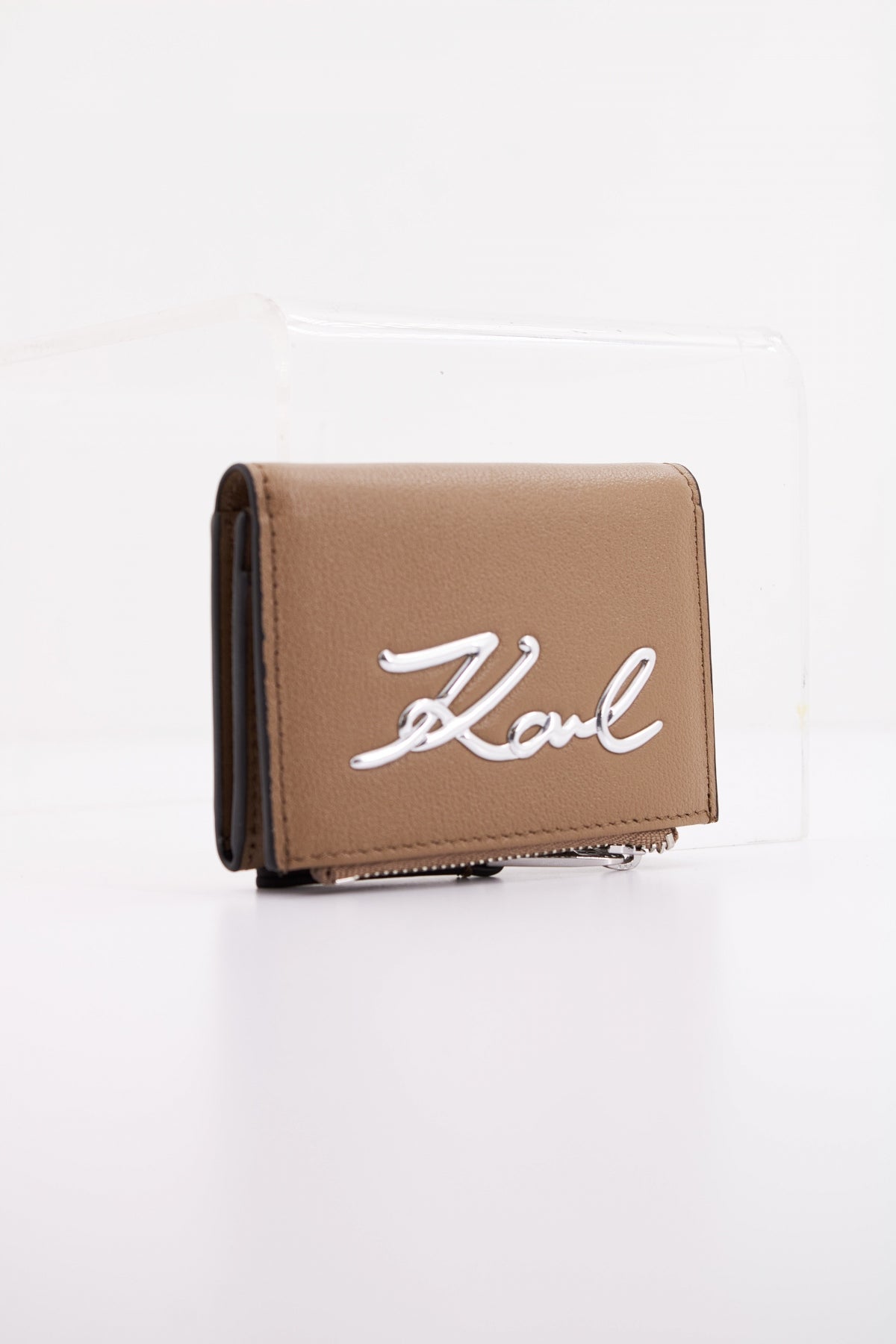 KARL LAGERFELD K/SIGNATURE . TRIFOLD ZI en color MARRON  (2)