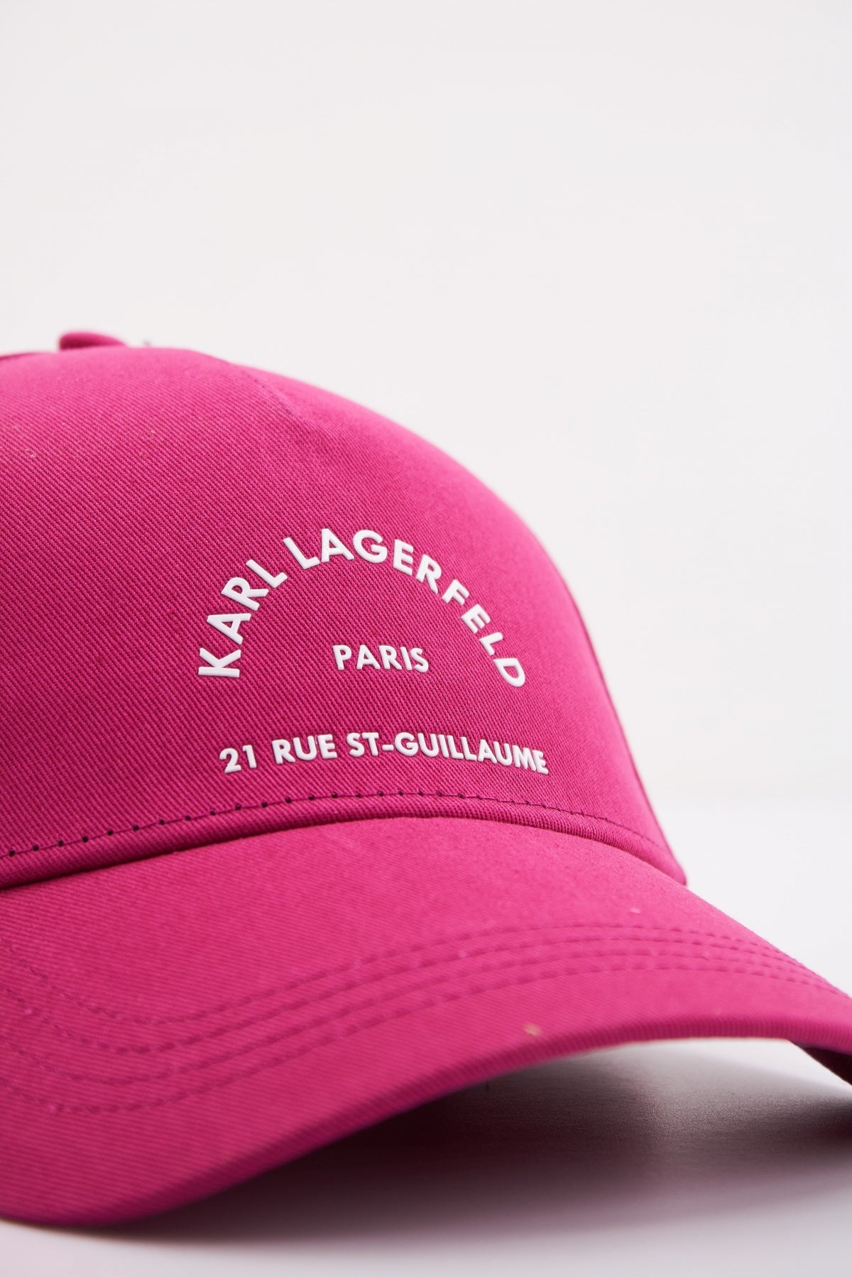 KARL LAGERFELD RSG CAP en color ROSA  (4)