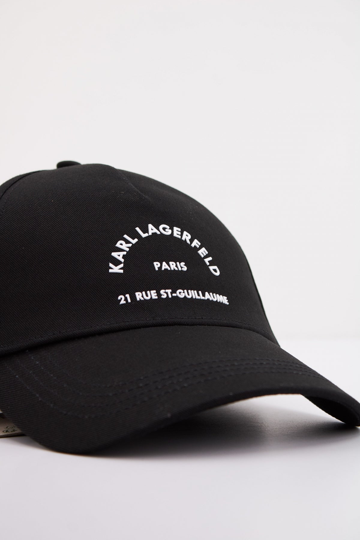 KARL LAGERFELD RSG CAP en color NEGRO  (4)