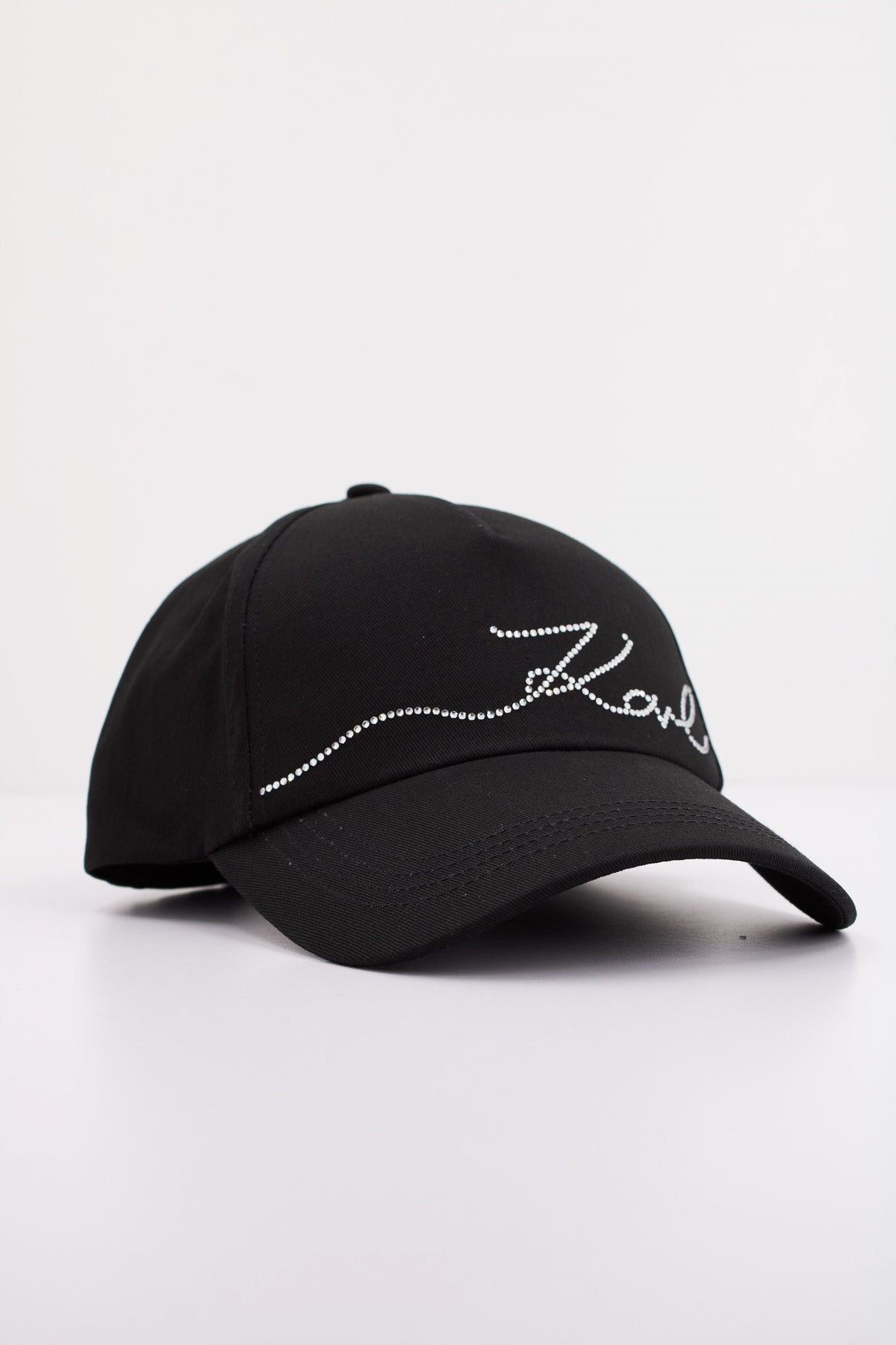 KARL LAGERFELD K/SIGNATURE RHNSTN CAP en color NEGRO  (2)