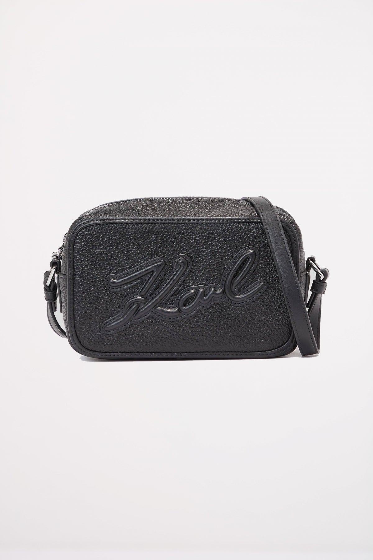 KARL LAGERFELD SKUARE CAMERA BAG GRAINY en color NEGRO  (1)