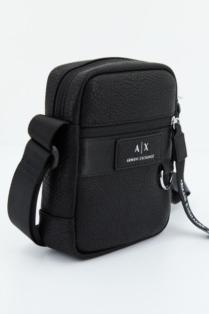 ARMANI EXCHANGE MAN'S CROSSBODY en color NEGRO  (1)