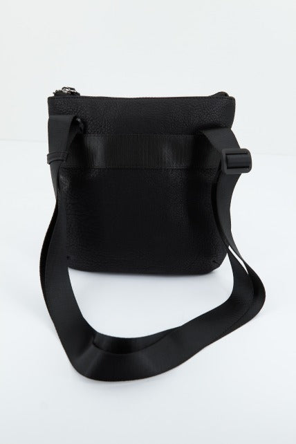 ARMANI EXCHANGE FLAT CROSSBODY en color NEGRO  (3)