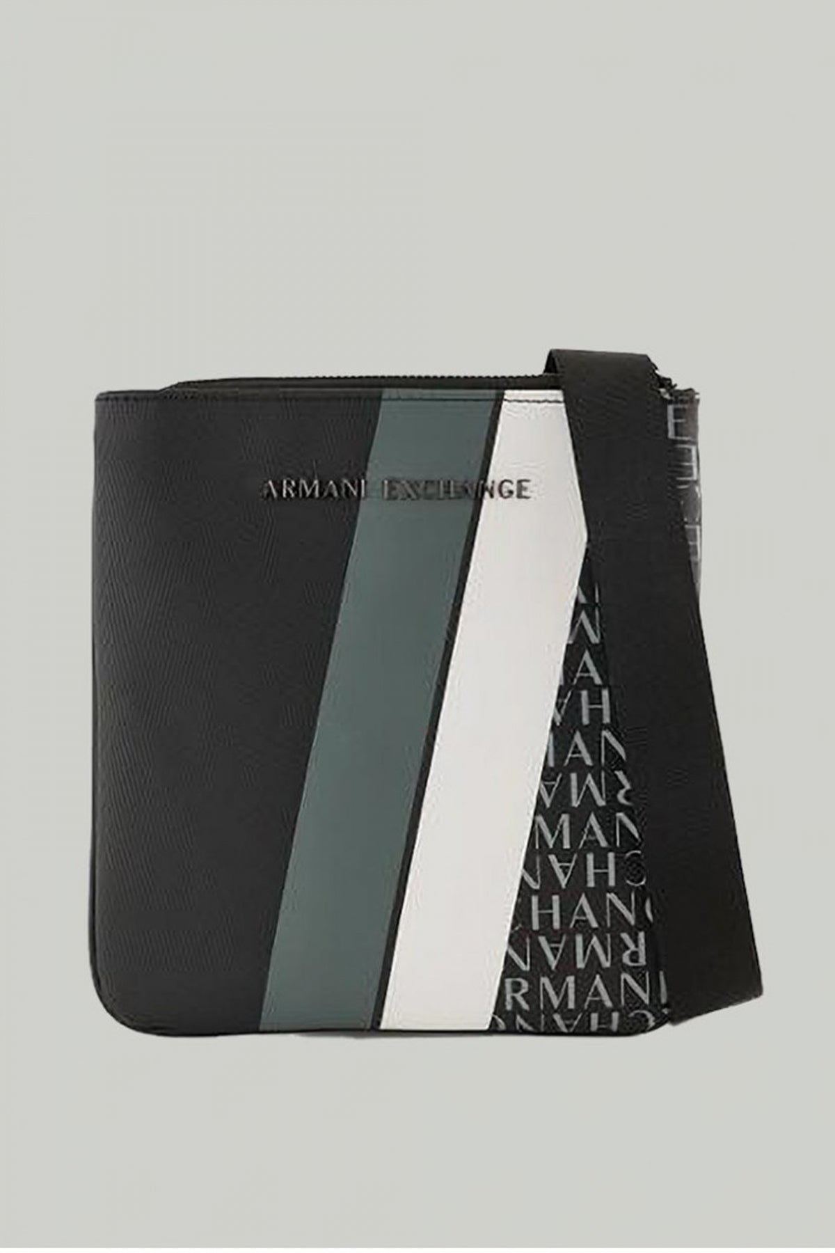 ARMANI EXCHANGE XM AF en color NEGRO  (1)