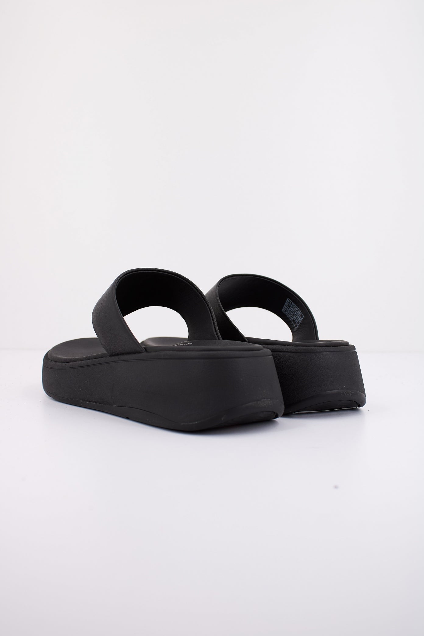 FITFLOP F MODE LEATHER FLATFORM T en color NEGRO  (3)