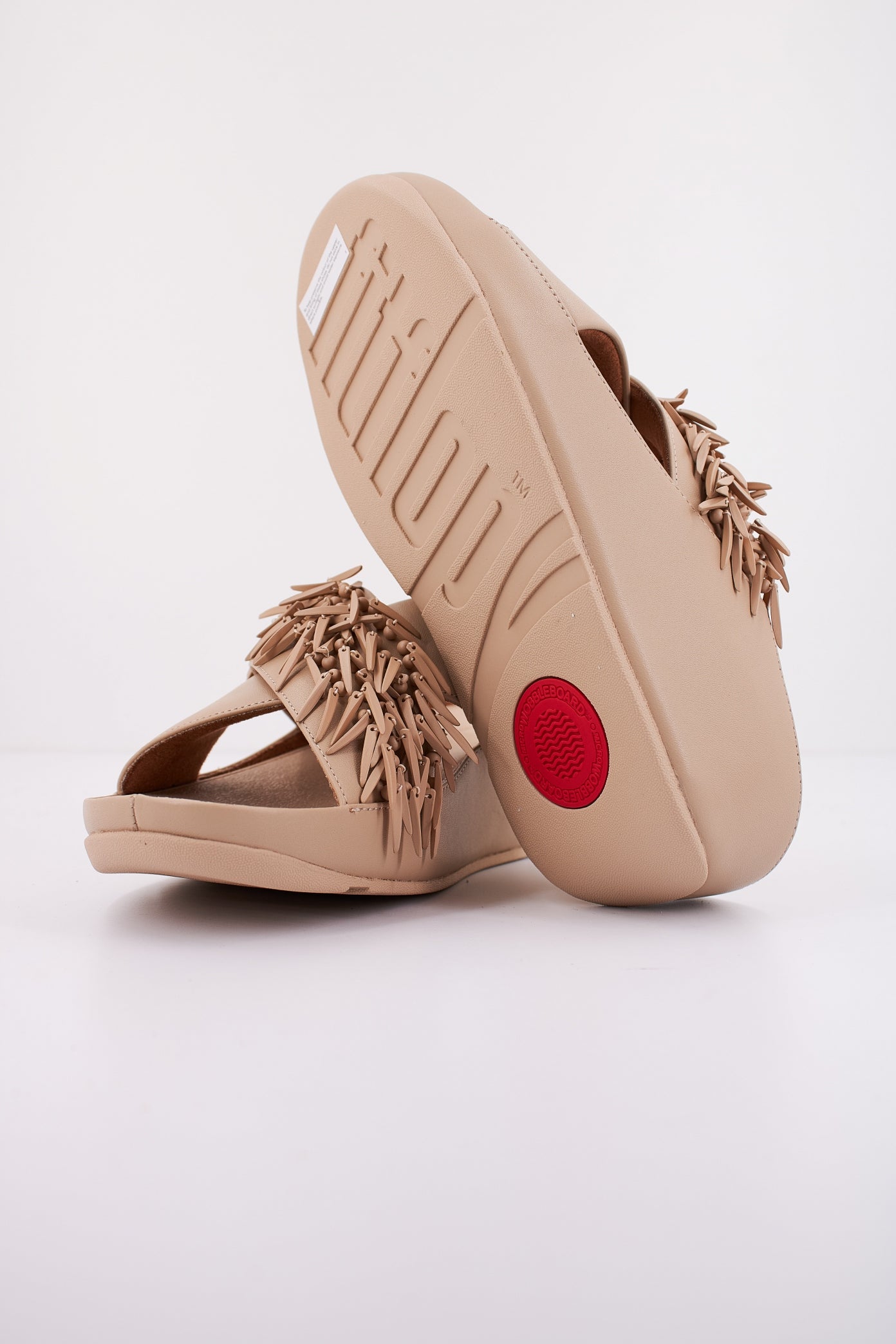 FITFLOP RUMBA BEADED LEATHER  en color BEIS  (4)