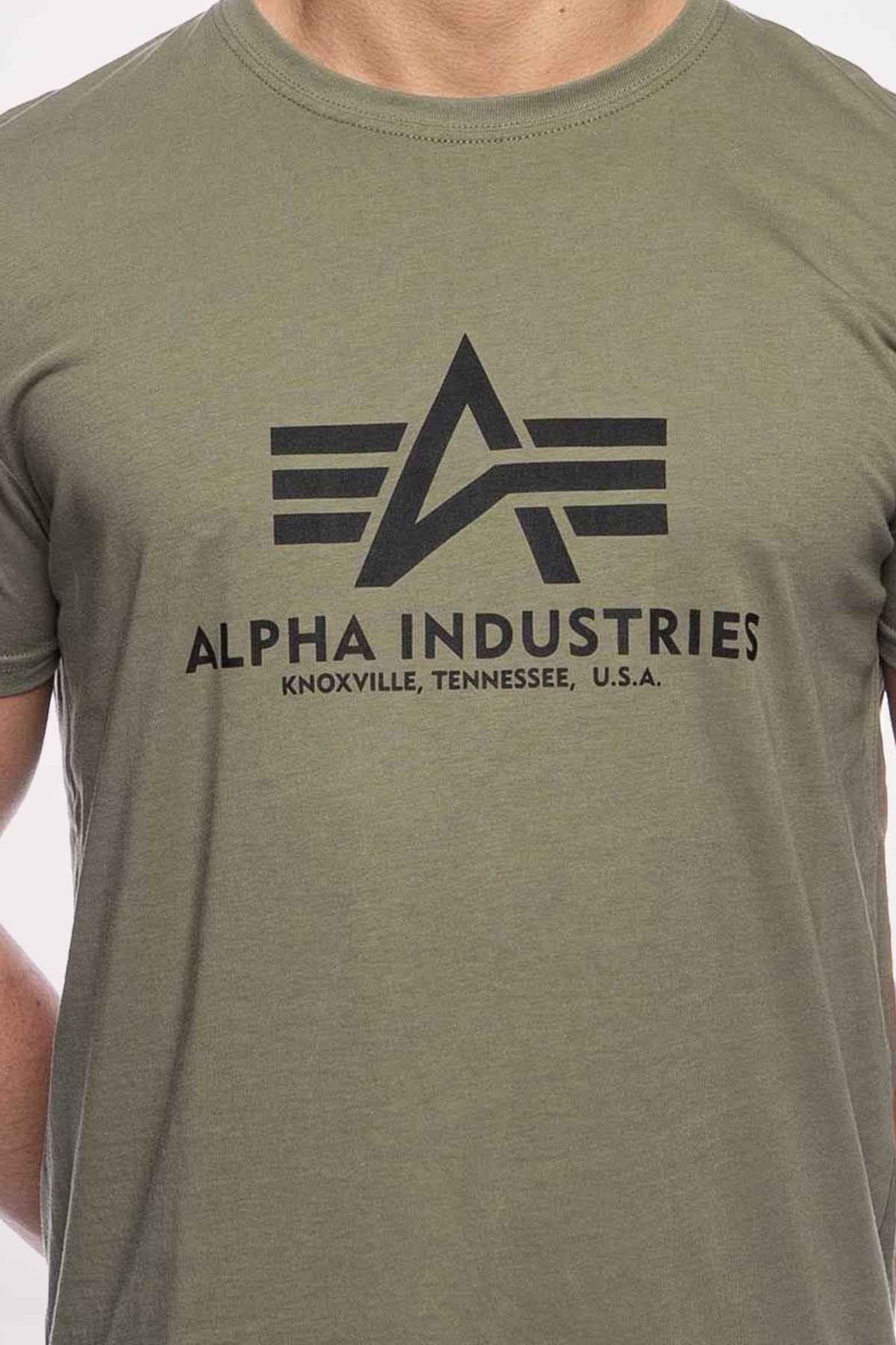 ALPHA INDUSTRIES BASIC T-SHIRT en color VERDE  (4)