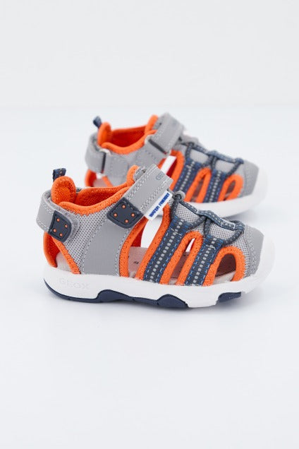 GEOX B SANDAL MULTY BOY B en color GRIS  (2)