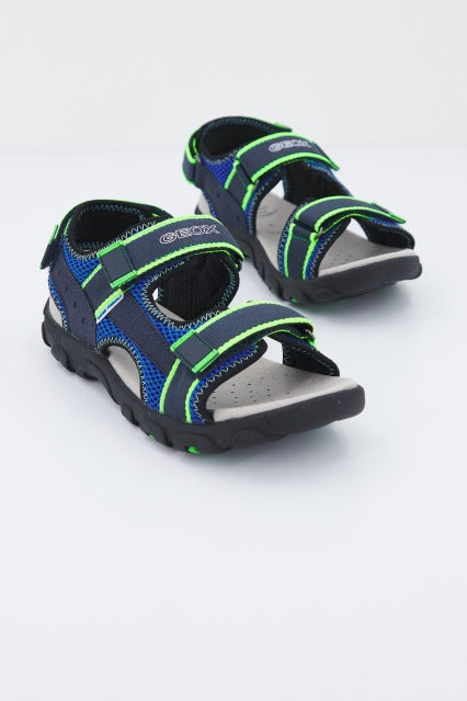 GEOX JR SANDAL STRADA A en color AZUL  (2)