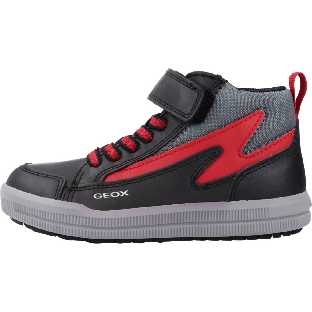 GEOX J ARZACH BOY en color NEGRO  (2)