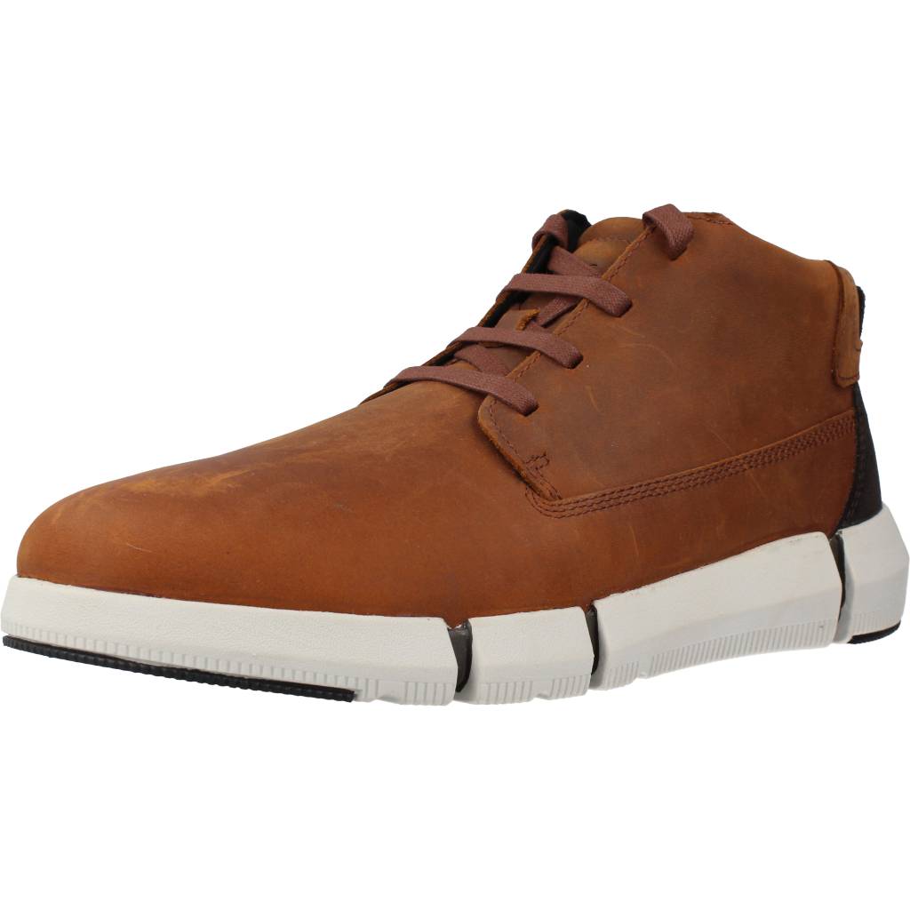 GEOX UFA CL U en color MARRON  (1)