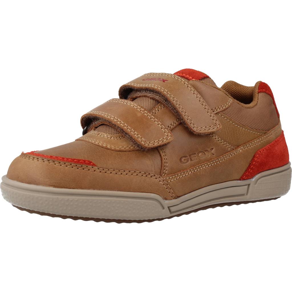 GEOX J POSEIDO BOY C en color MARRON CLARO  (1)