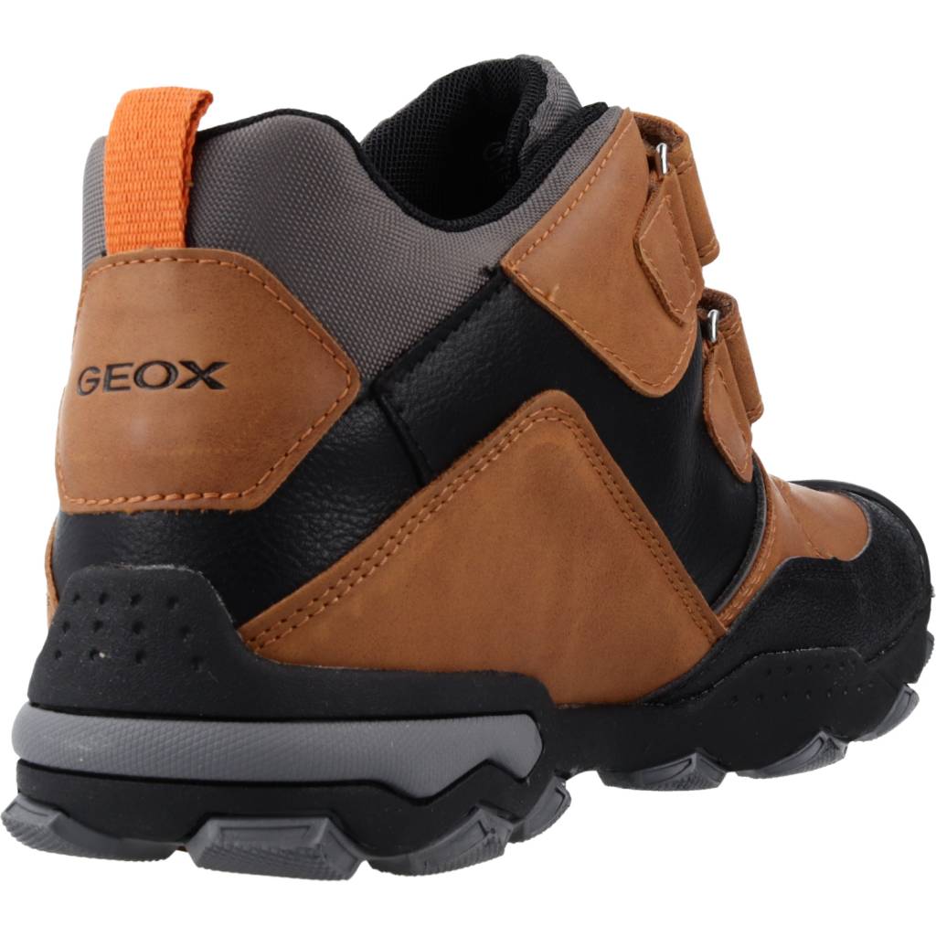 GEOX J BULLER BOY B ABX en color MARRON  (3)