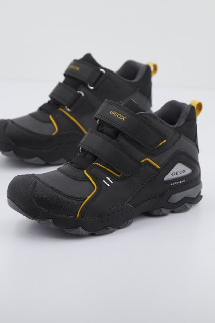 GEOX J BULLER BOY B ABX en color NEGRO  (1)