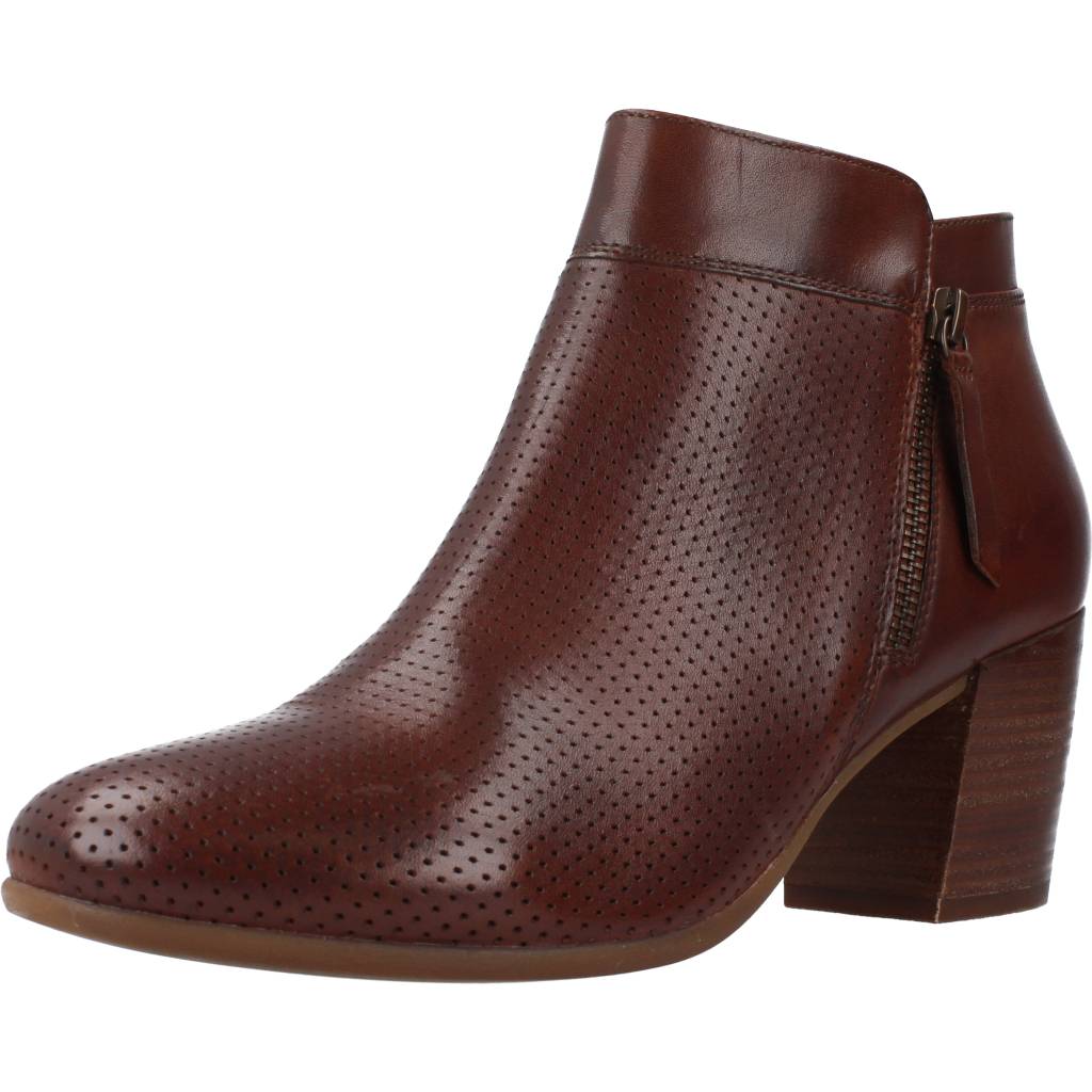 GEOX D NEW LUCINDA D en color MARRON  (1)