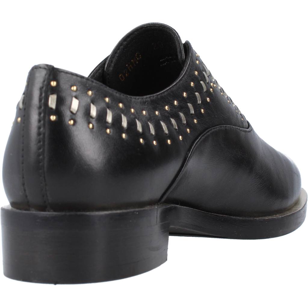 GEOX D BROGUE S C en color NEGRO  (3)