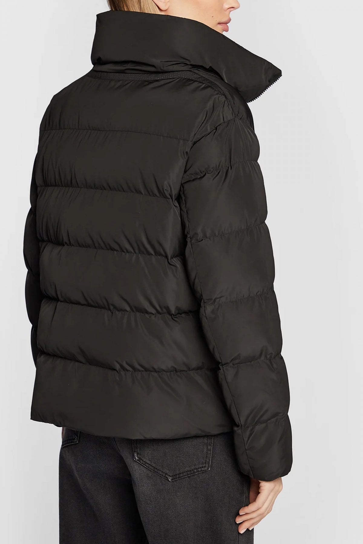 GEOX W ANYLLA SHORT PARKA en color NEGRO  (2)