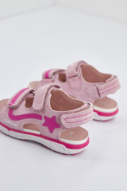 GEOX B SANDAL DELHI GIRL en color ROSA  (2)