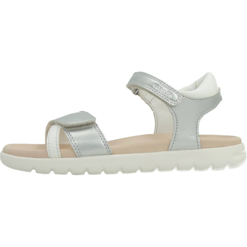 GEOX J SANDAL SOLEIMA GIR en color PLATA  (2)