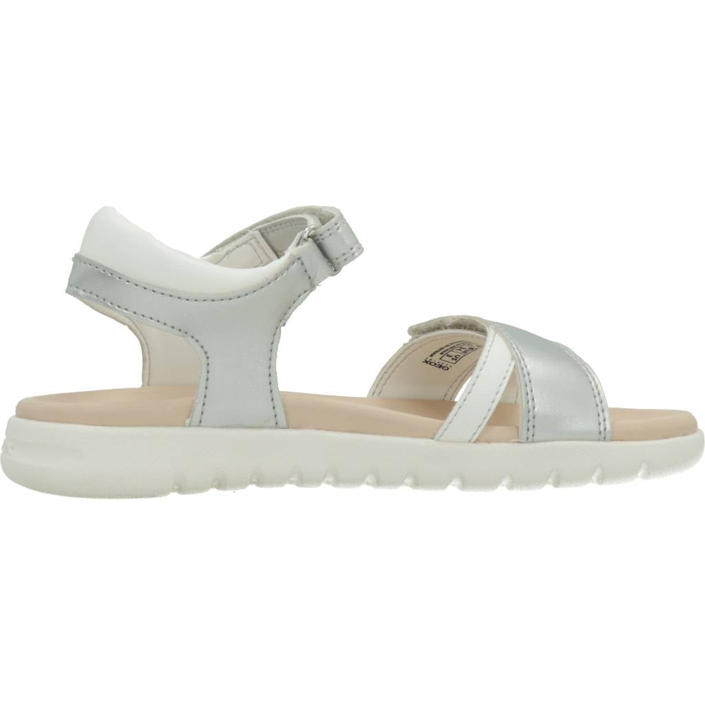 GEOX J SANDAL SOLEIMA GIR en color PLATA  (4)