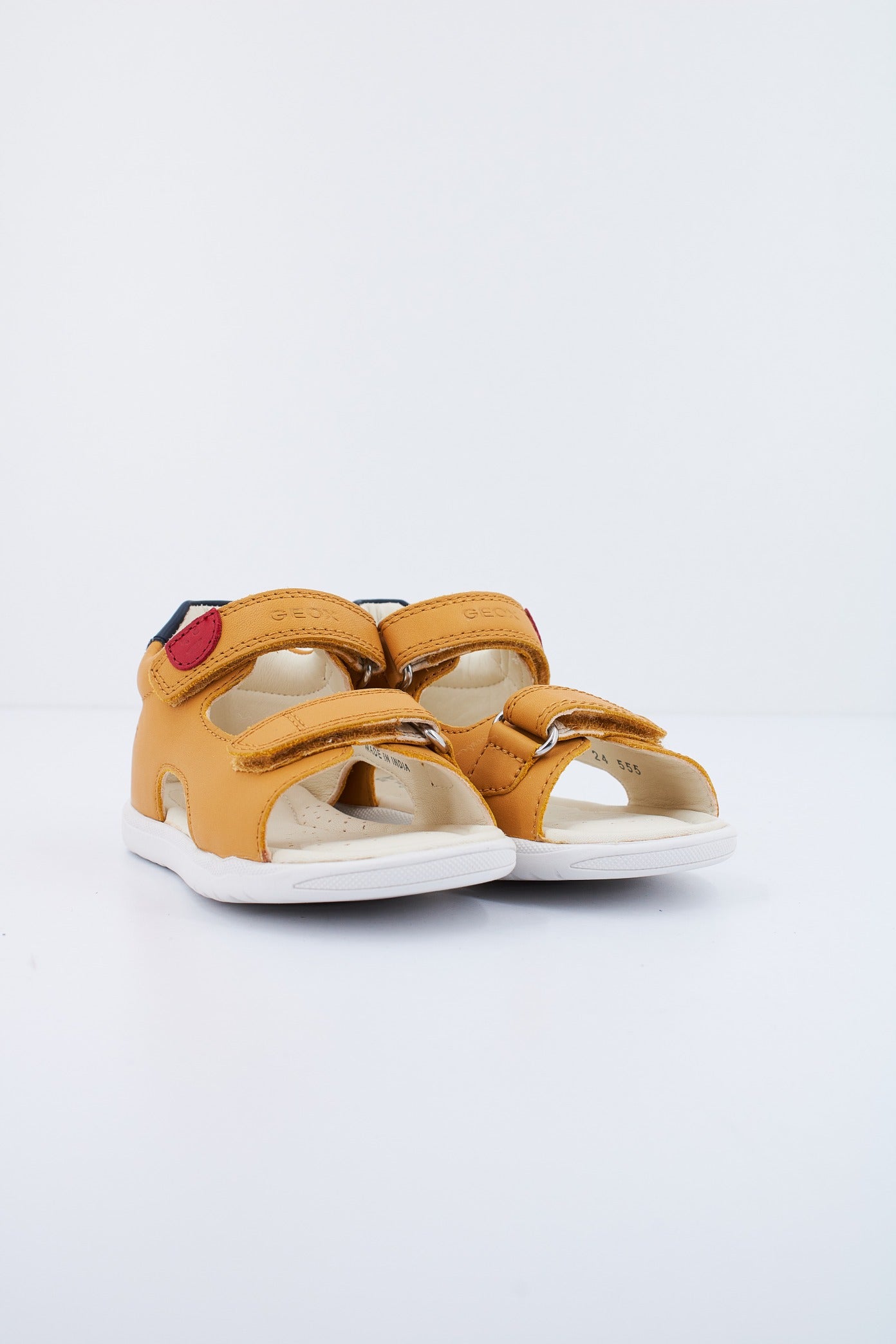 GEOX B SANDAL MACCHIA BOY en color AMARILLO  (2)