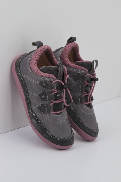 GEOX  J BAREFEEL GIRL en color GRIS  (1)