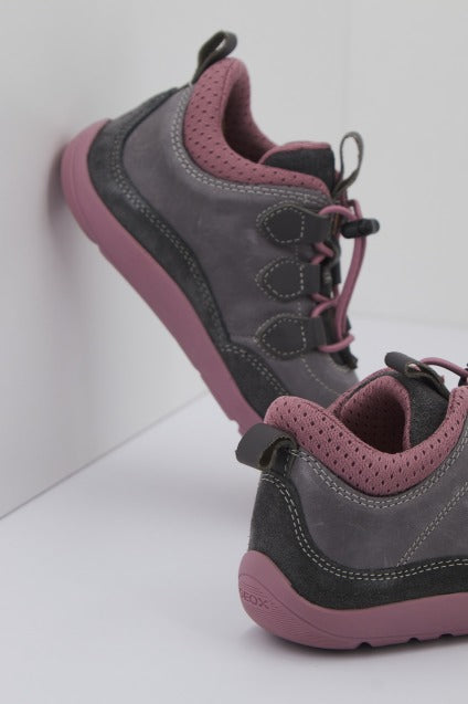 GEOX  J BAREFEEL GIRL en color GRIS  (2)