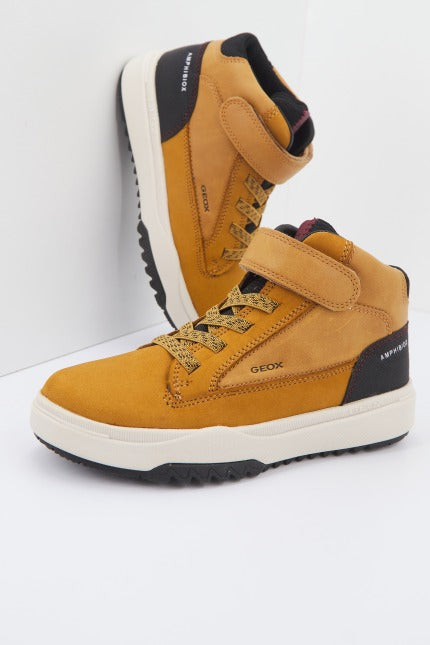 GEOX J BUNSHEE B. en color AMARILLO  (1)