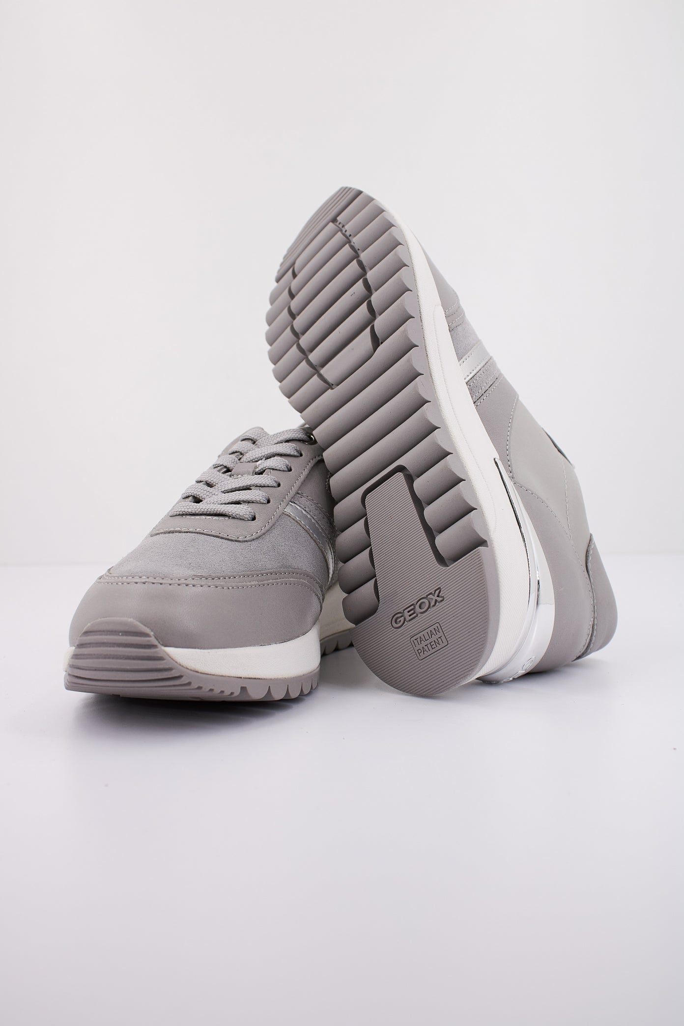 GEOX D DESYA en color GRIS  (5)