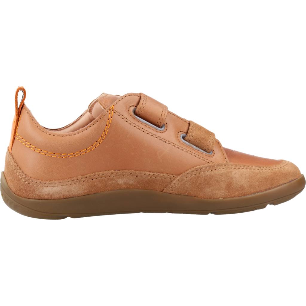 GEOX J BAREFEEL BOY en color MARRON CLARO  (4)