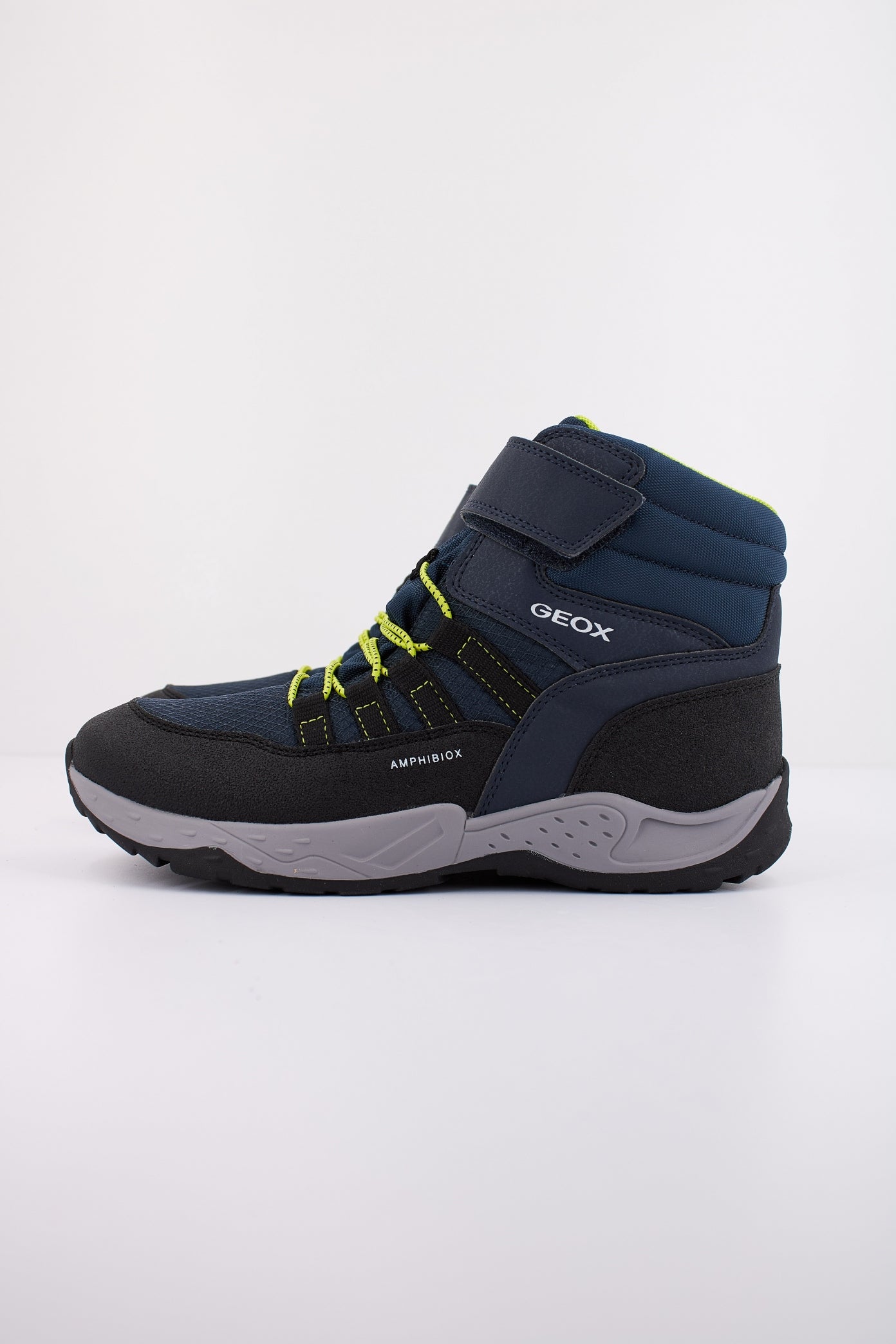 GEOX J SENTIERO BOY B ABX en color AZUL  (1)