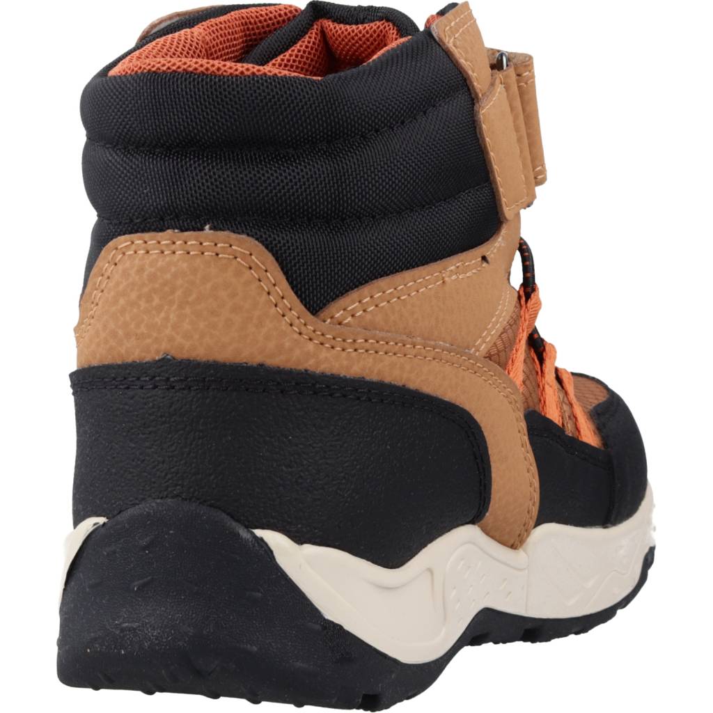 GEOX J SENTIERO BOY B ABX en color MARRON  (3)