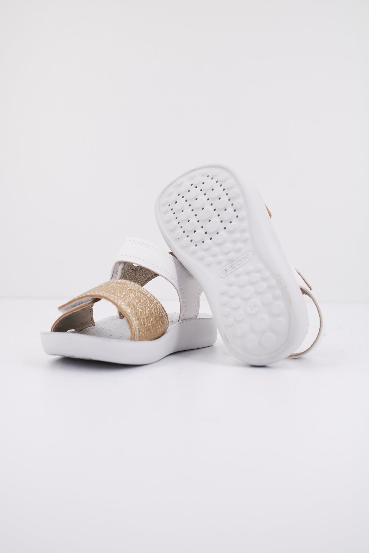 GEOX B SANDAL LIGHTFLOPPY en color BLANCO  (4)