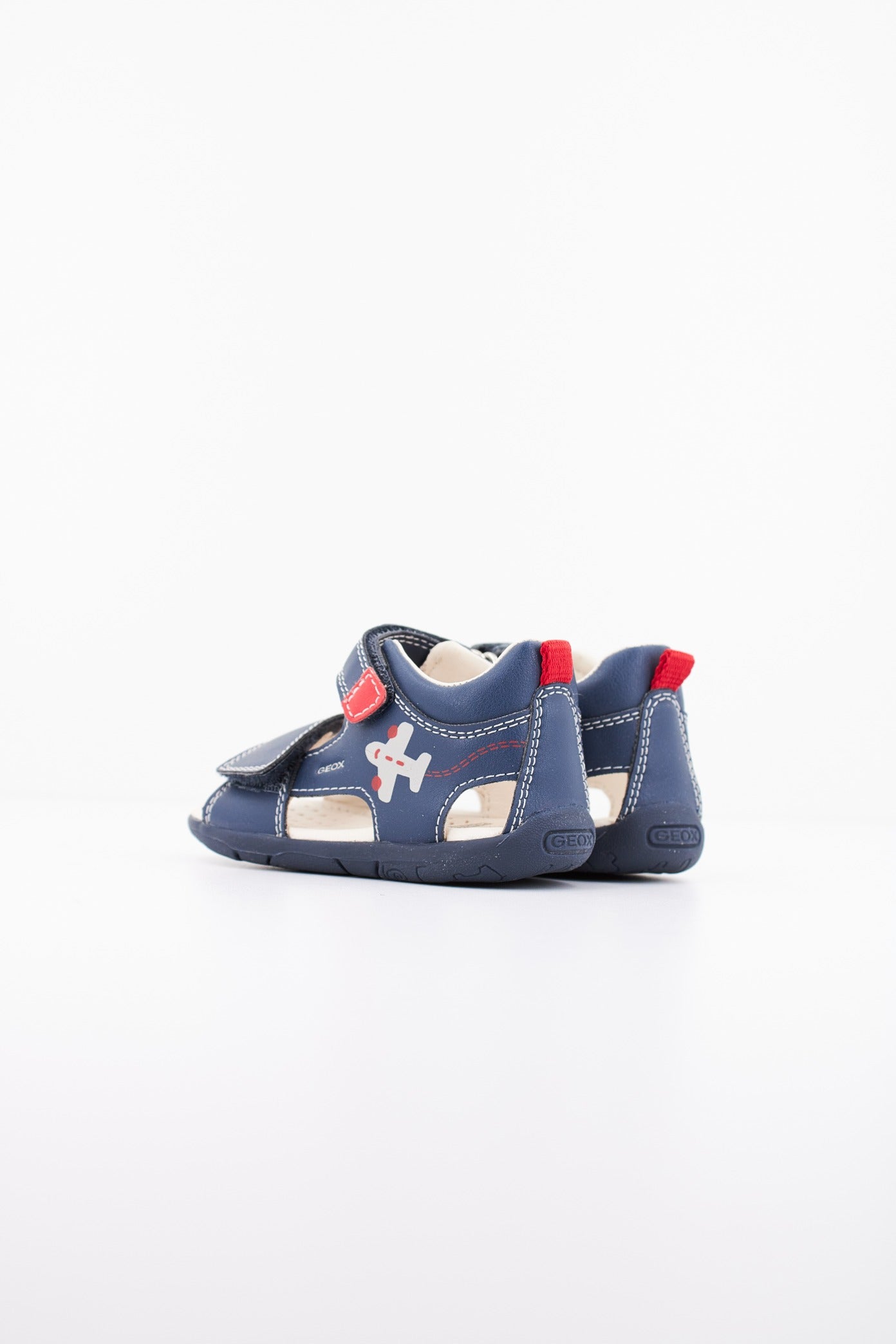 GEOX B SANDAL TAPUZ BOY en color AZUL  (2)