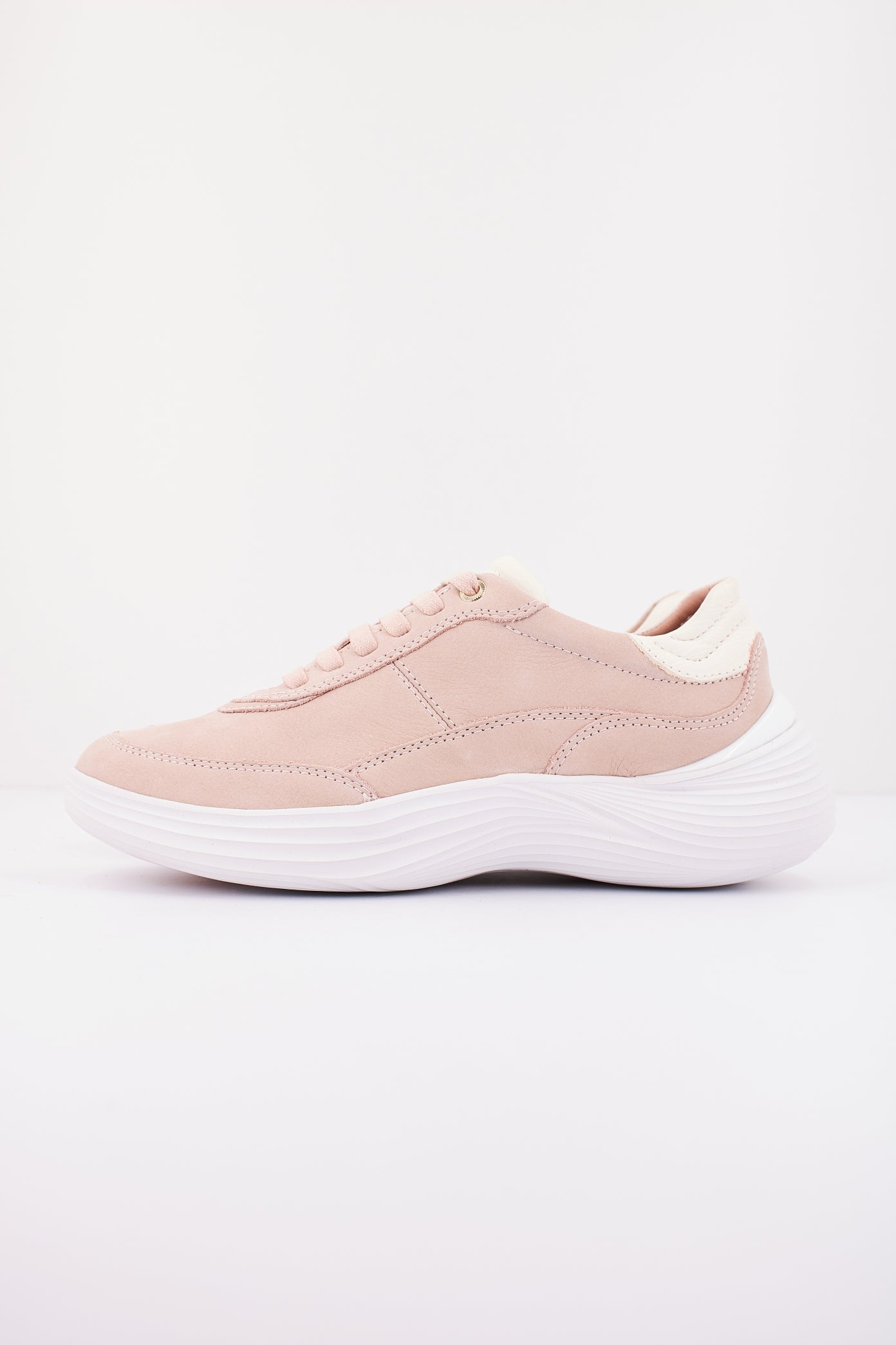 GEOX D FLUCTIS en color NUDE  (1)